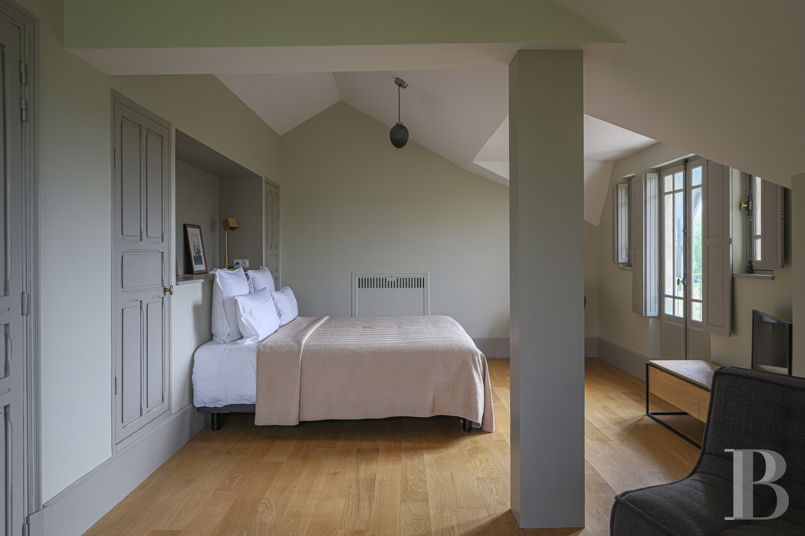 Dans la Drôme, au nord de Valence, un ancien relais de chasse de 1860 devenu annexe indépendante d’un hôtel renommé - photo  n°35